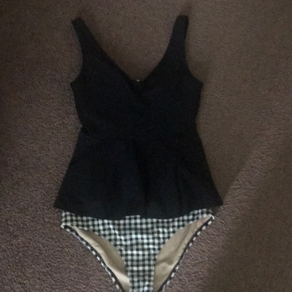 NWOT Old Navy Tankini Swimsuit Size Medium